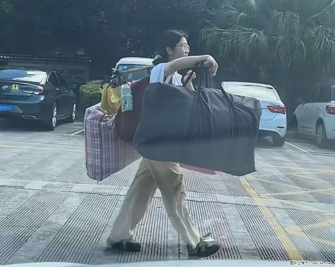 全网追的“扁担女孩”，找了一份暑假工，时薪12元 - 黑河生活资讯 - 黑河28生活网 heihe.28life.com